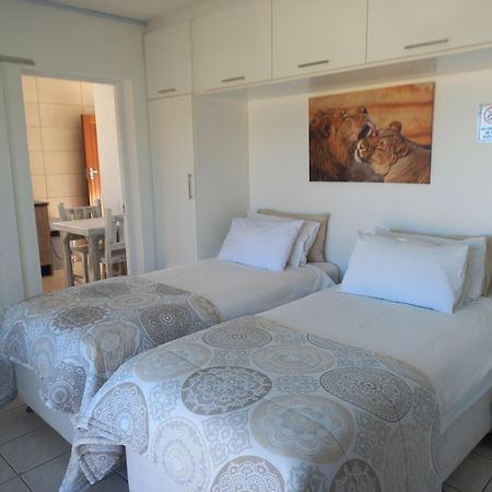 Come Home In Oudtshoorn Self-Catering Units Екстериор снимка