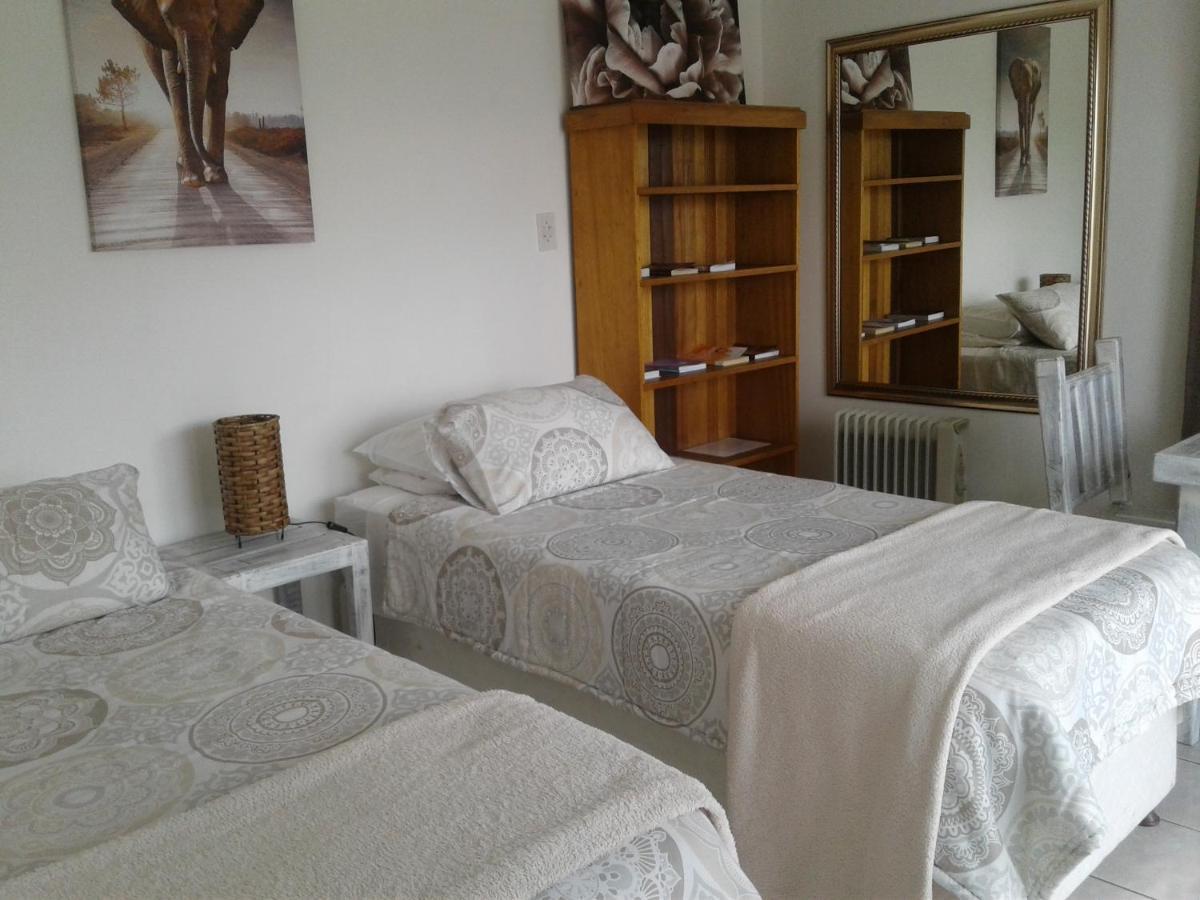 Come Home In Oudtshoorn Self-Catering Units Екстериор снимка
