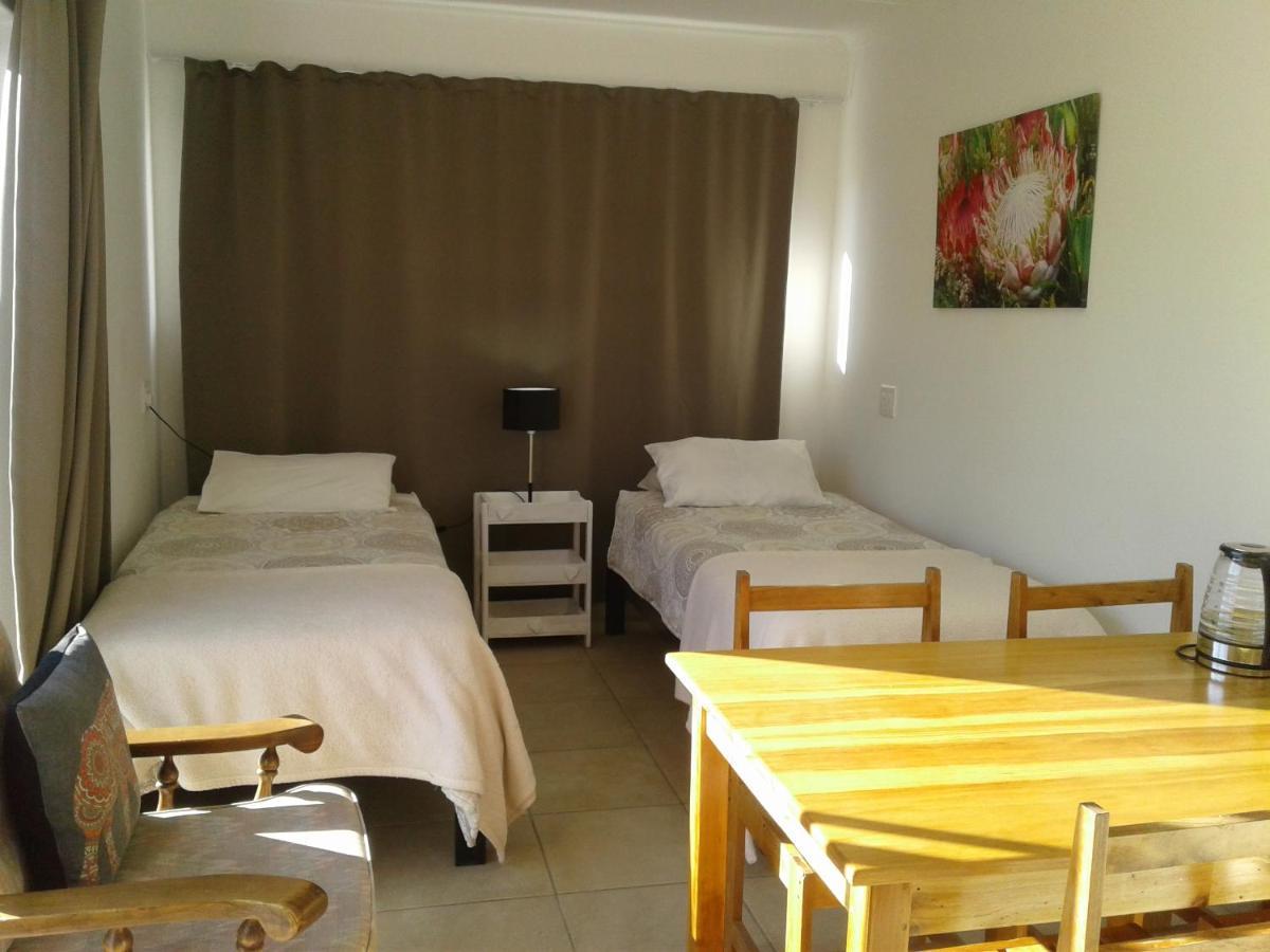 Come Home In Oudtshoorn Self-Catering Units Екстериор снимка
