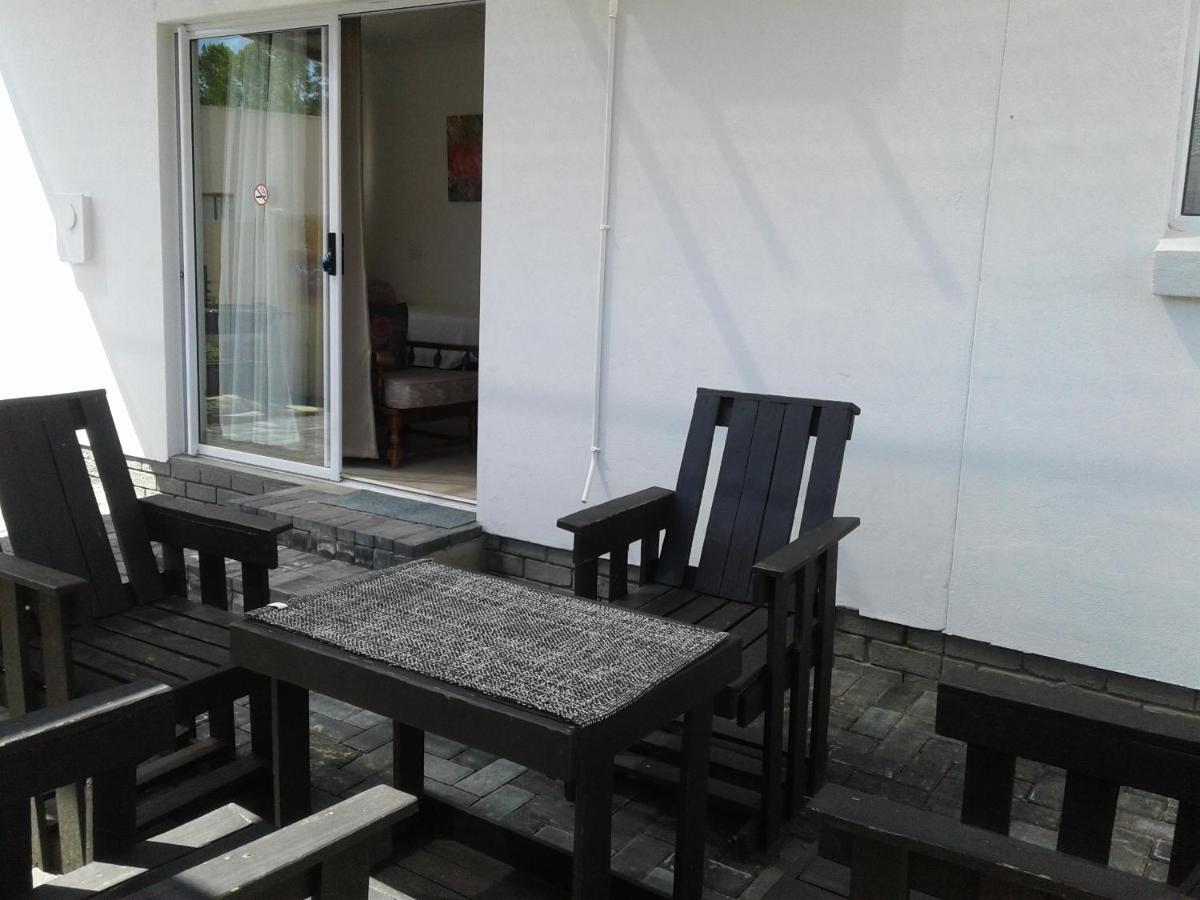 Come Home In Oudtshoorn Self-Catering Units Екстериор снимка